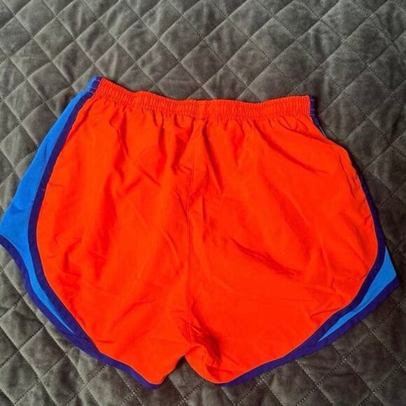 ˚₊‧꒰ა ☆ ໒꒱ ‧₊˚ NIKE DRI FIT SHORTS WOMEN'S SIZE SMALL MULTICOLORED  (2A-17) - Picture 1 of 7